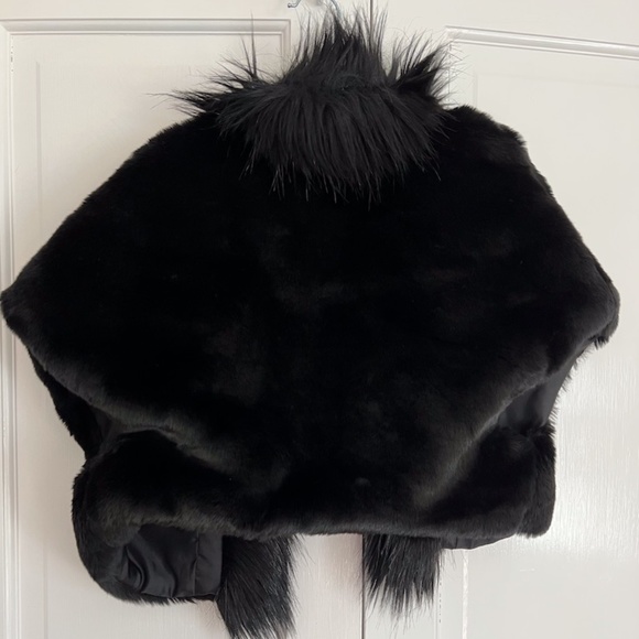 Saks Fifth Avenue Red Label Faux Fur Bolero - Picture 3 of 5